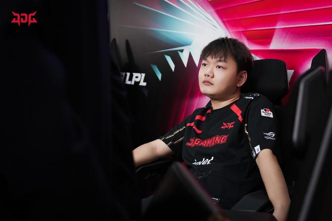 被这条新闻 被这条新闻